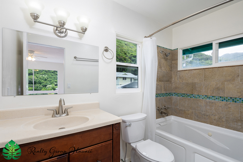 Back bedroom bath WM