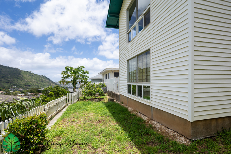 Exterior 5 WM